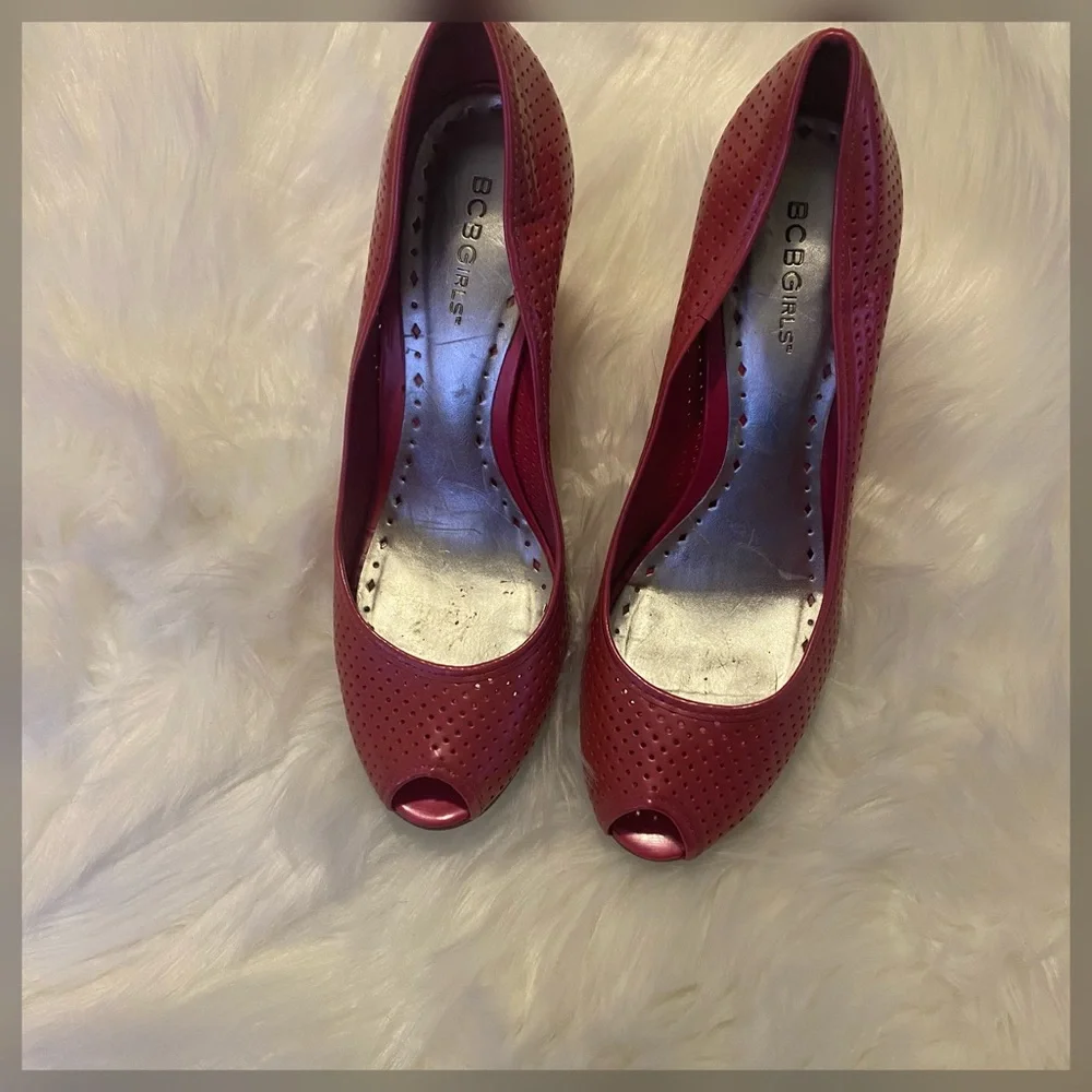 BCBGirls Women's "BG-Proud Bright Pink" size 9.5M - Picture 2 of 5